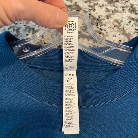 Athleta Foresthill Ascent Top Sz M - Picture 6 of 6